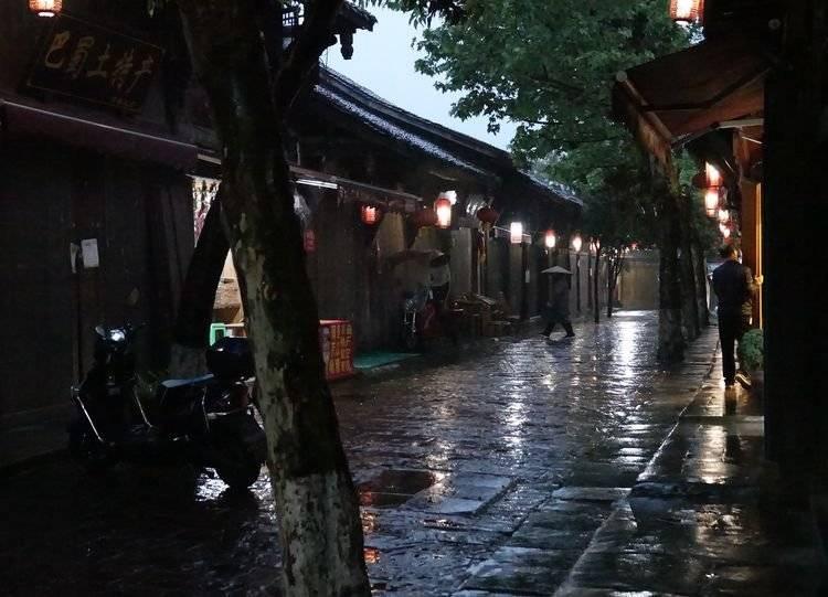 僵尸过人行道